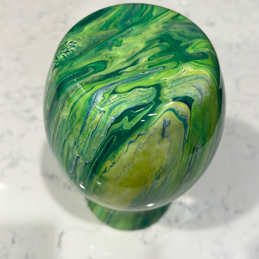 Handmade Vase in shade of green - Picture 6 of 7